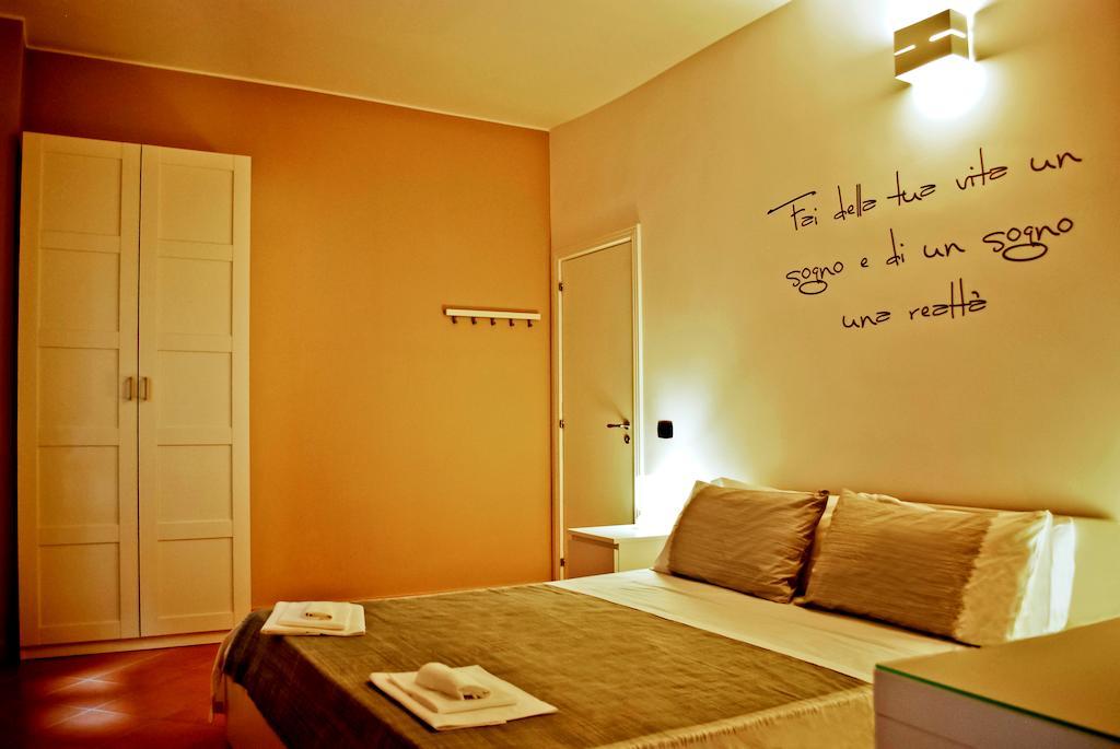 Bed And Breakfast Charming House بارليتا الغرفة الصورة